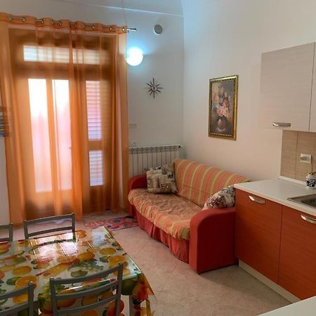 Апартаменты Casa Sul Porto Imbarco Tremiti Термоли Экстерьер фото